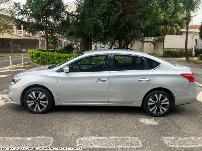 Nissan SENTRA SV 2.0 2018/2019